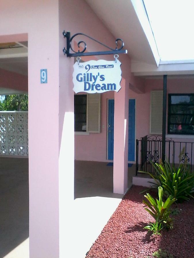 Gillys Dream Apartment